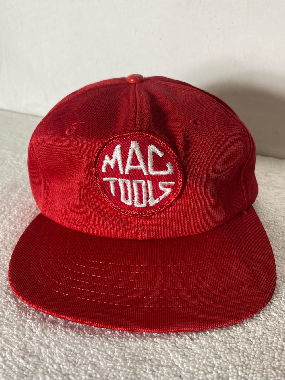 Vintage Red Mac Tools Embroidered Logo Snap Back Trucker Hat